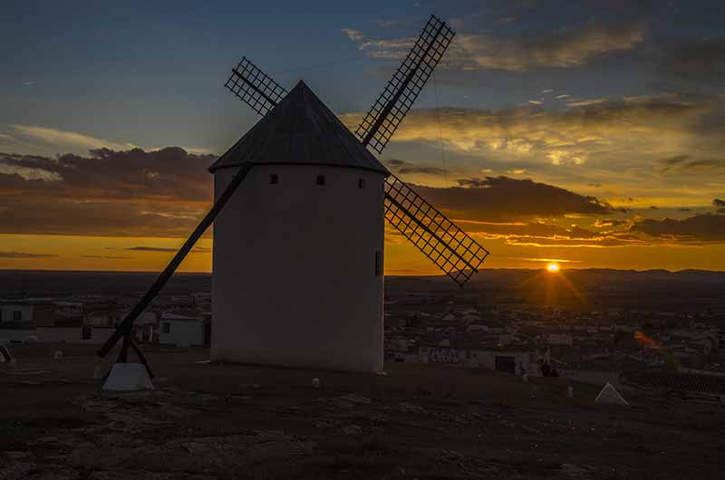 Ciudad Real - Campo de Criptana 21 - molinos de viento.jpg